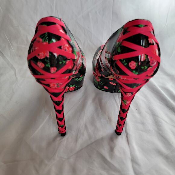 Betsey Johnson Black and Pink Floral Heels - Picture 9 of 14